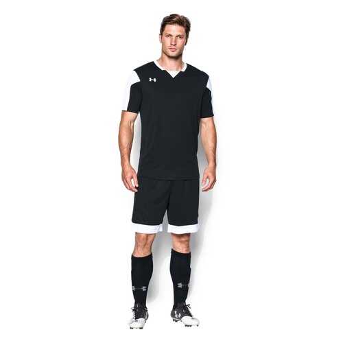 Футболка Under Armour Maquina Jersey, 001 черная, SM в Декатлон
